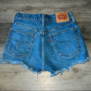 LEVIS 501 JEAN SHORTS
